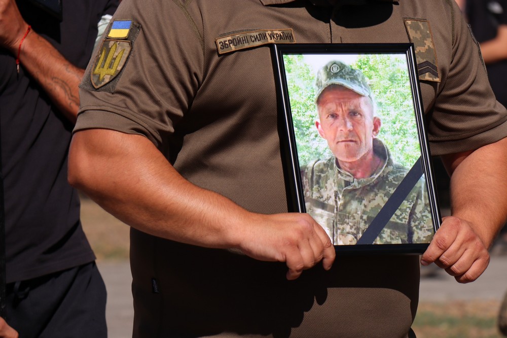 Нікопольщина сьогодні прощається із полеглим Захисником