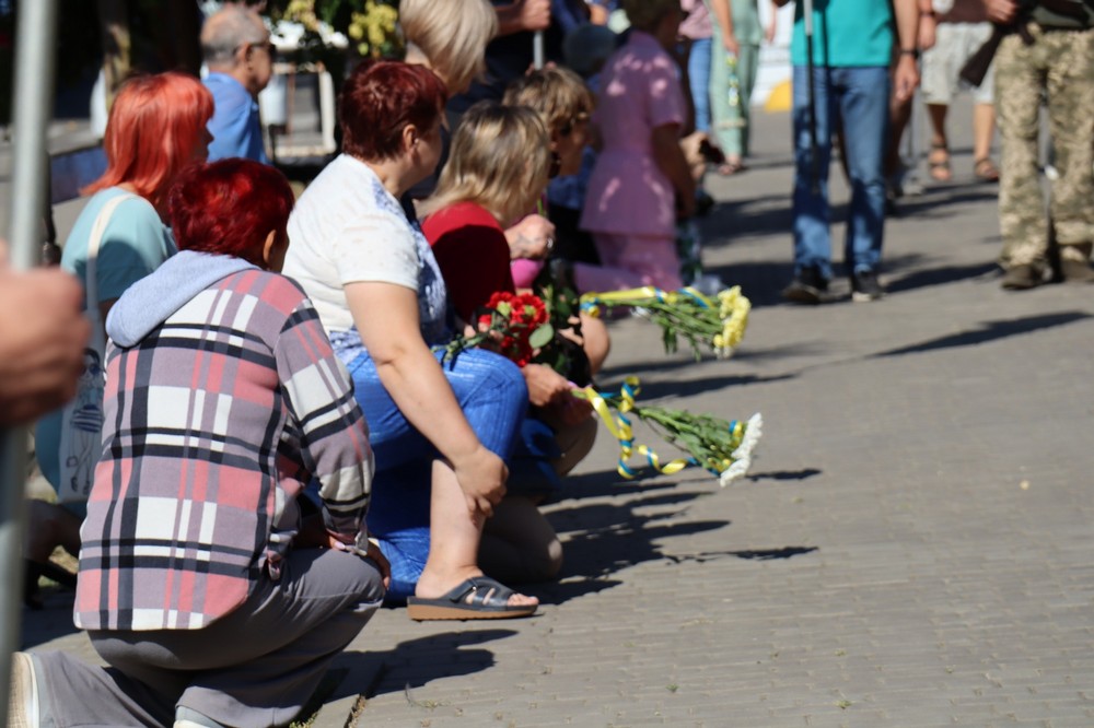 Нікопольщина сьогодні прощається із полеглим Захисником 4