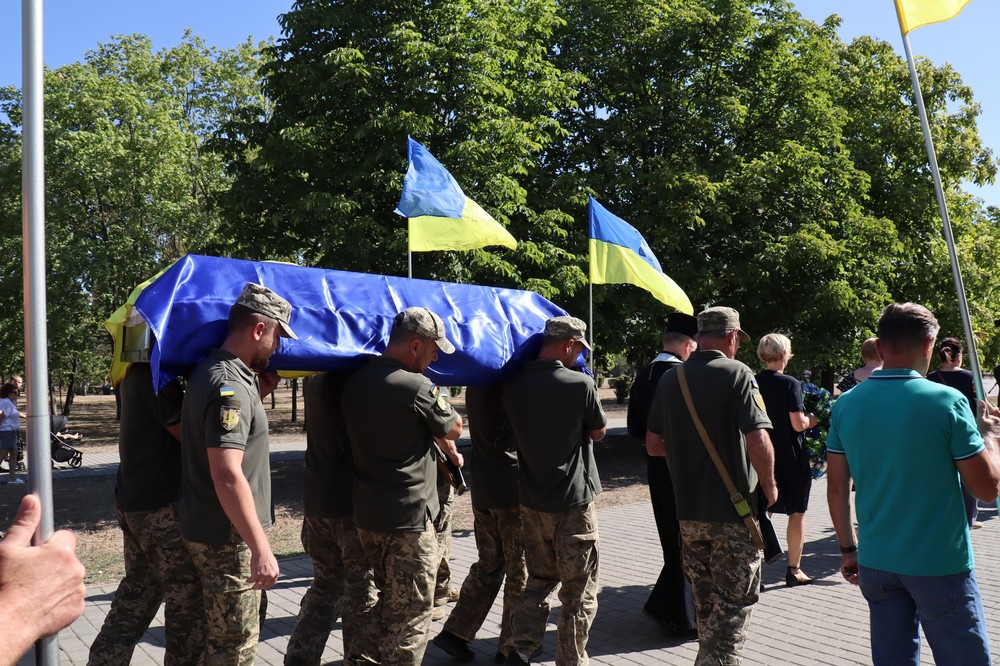 Нікопольщина сьогодні прощається із полеглим Захисником 7