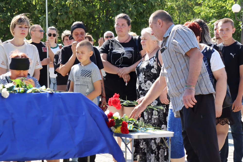 Нікопольщина сьогодні прощається із полеглим Захисником 9