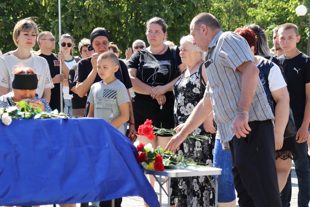 Нікопольщина сьогодні прощається із полеглим Захисником 9