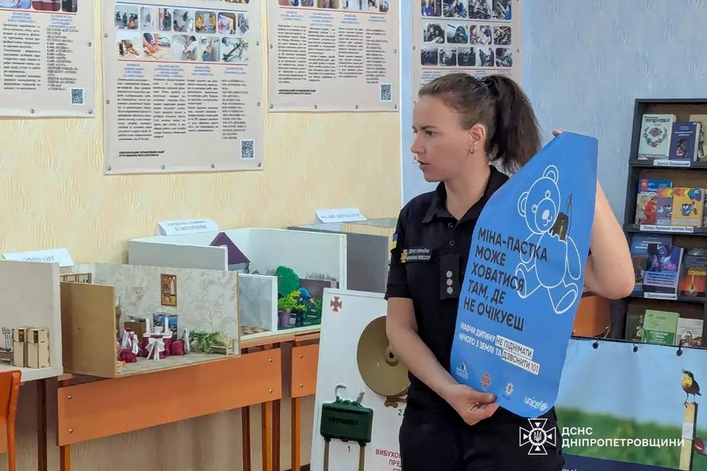  Освітянам Нікополя нагадали порядок дій при виявленні вибухонебезпечних предметів (фото) 4
