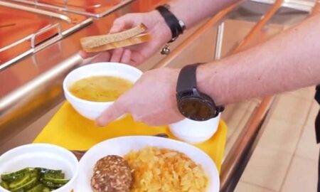 Понад 53 тисячі школярів Дніпропетровщини отримали безплатне гаряче харчування у 2025 році Сергій Лисак 2