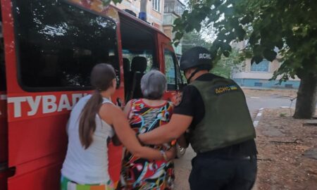 У Нікополі армія РФ вбила 71 річну жінку та ще одну травмувала 2