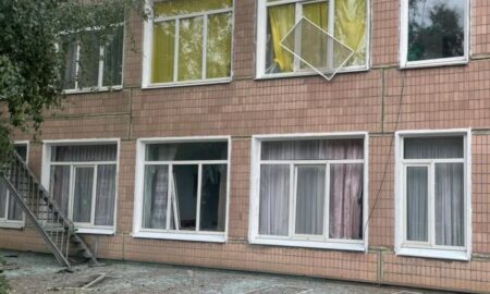 У Нікополі пошкоджено ринок, дитсадок, адмінбудівлю, під обстрілами також були район і Синельниківщина (фото) 4