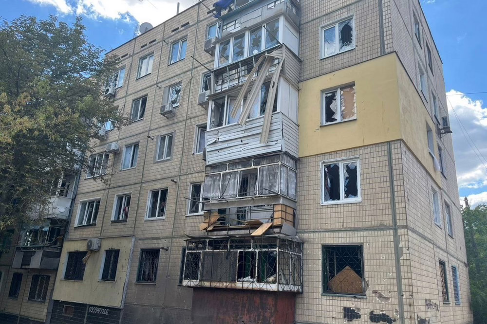 У Нікополі сьогодні двоє постраждалих, пошкоджені будинки, підприємство і авт 5