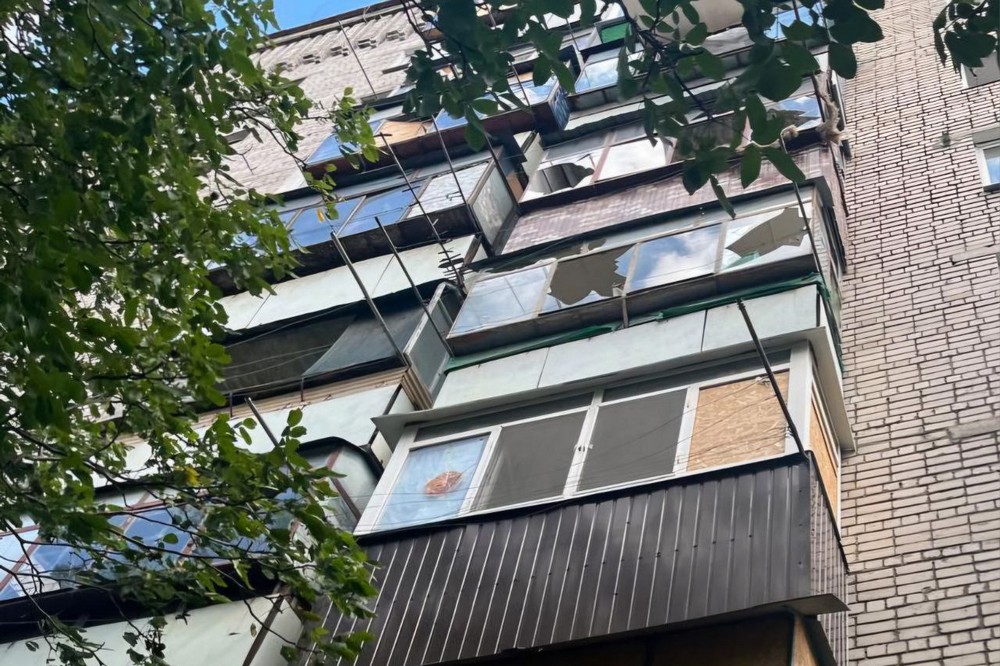 У Нікополі сьогодні двоє постраждалих, пошкоджені будинки, підприємство і авт 7