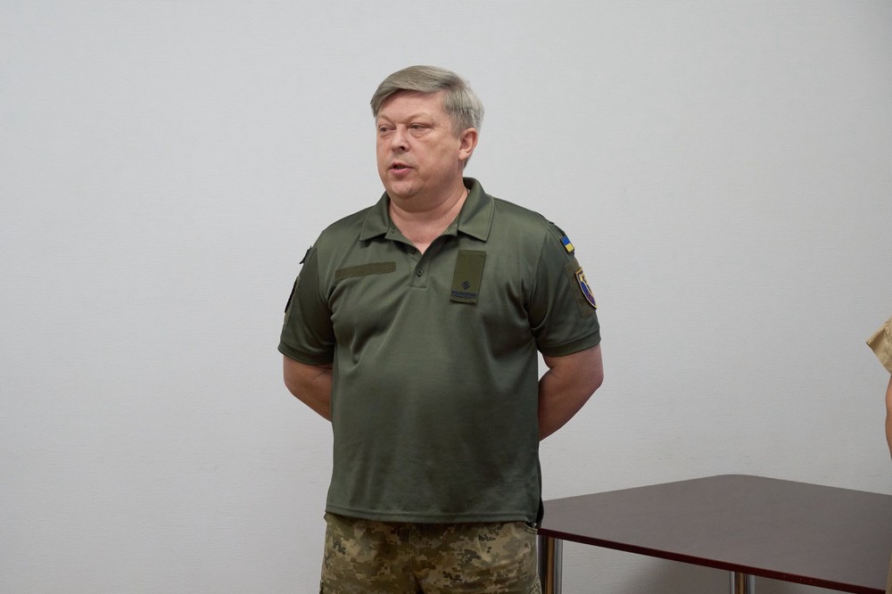 У Нікополі сьогодні нагороди вручили  державні нагороди військовим 11