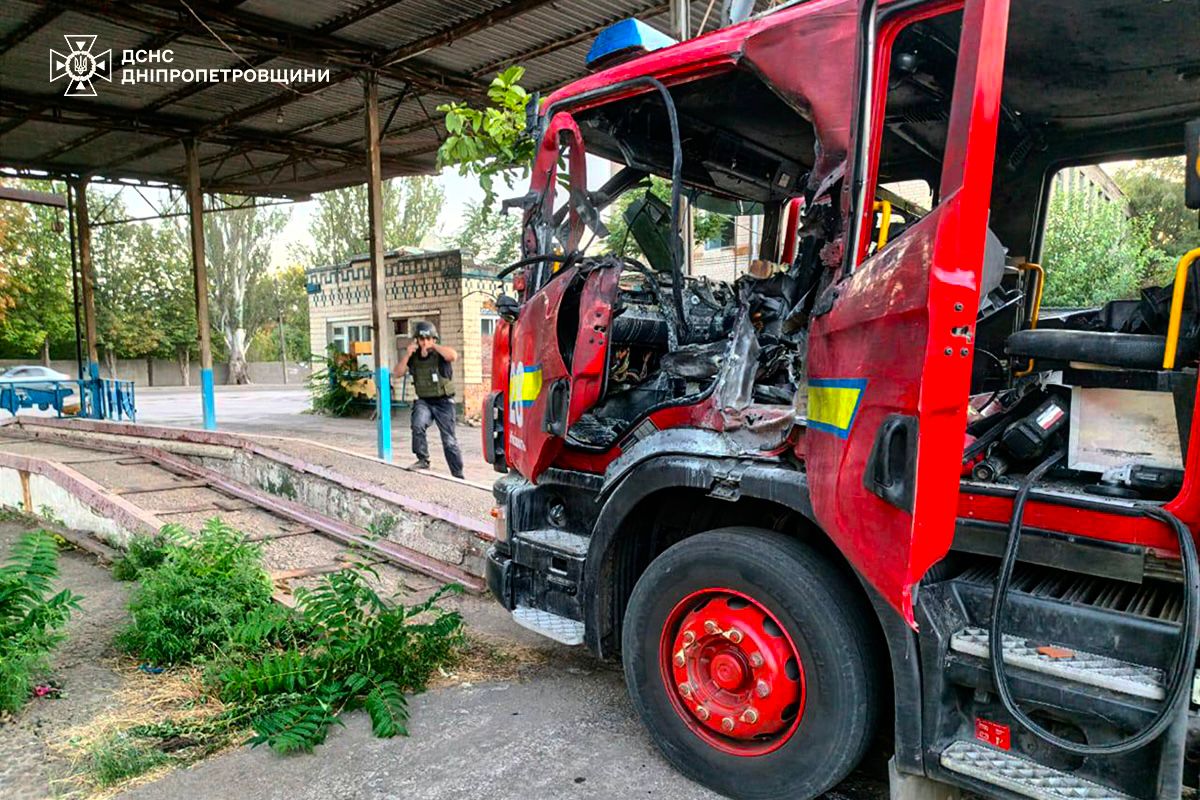  У Нікополі сьогодні рятувальники потрапили під обстріл (фото) 2