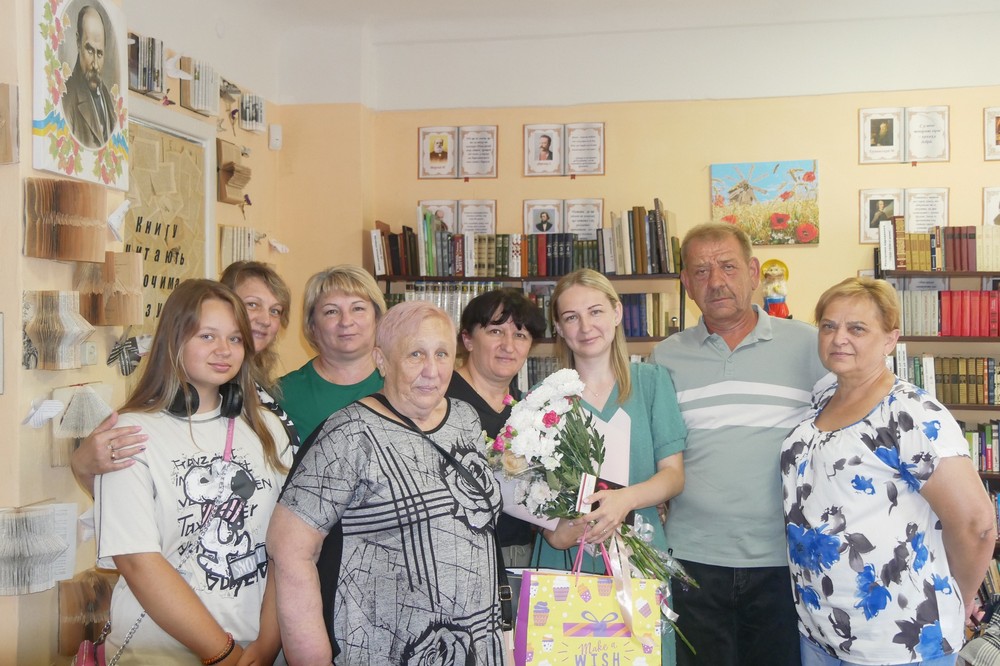 У бібліотеці Покрова 4