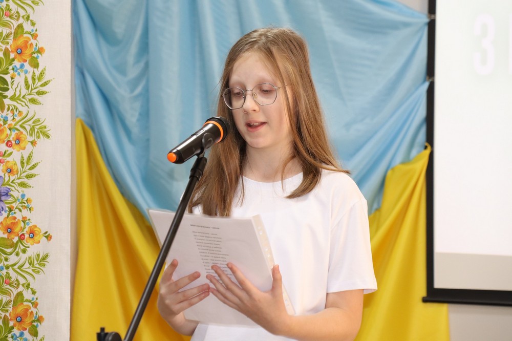 У бібліотеці Покрова провели поетичний мікрофон (фото) 13