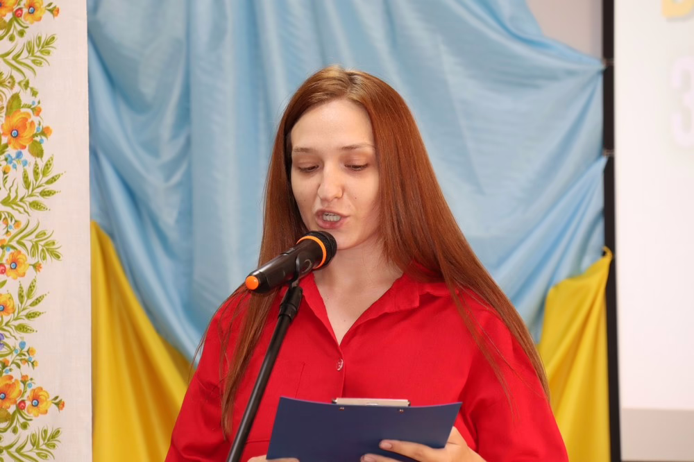 У бібліотеці Покрова провели поетичний мікрофон (фото) 4
