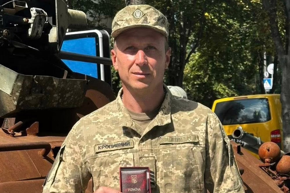 Військовий Нікопольської зенітної ракетної бригади отримав орден «За мужність» ІІІ ступеня з рук президента (відео)