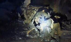 «Вони приїхали рятувати поранену і сталося пряме влучання»: відео з місця смертельного удару у Нікополі