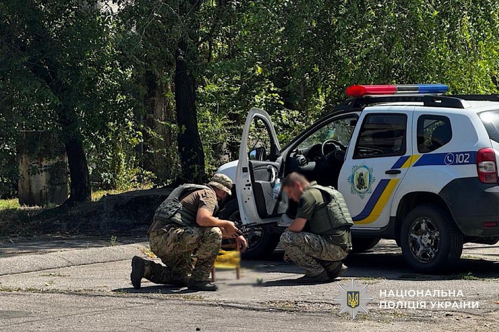 наслідки обстрілів Нікопольщини та Синельниківщини зафіксували правоохоронці