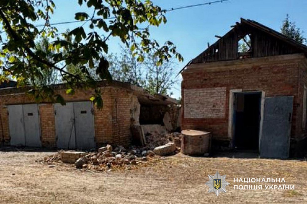 наслідки обстрілів Нікопольщини та Синельниківщини зафіксували правоохоронці 5