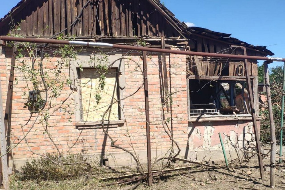 Є постраждалі, з-під завалів дістали дітей: Нікопольщина і Синельниківщина були під ударом ворога цієї ночі