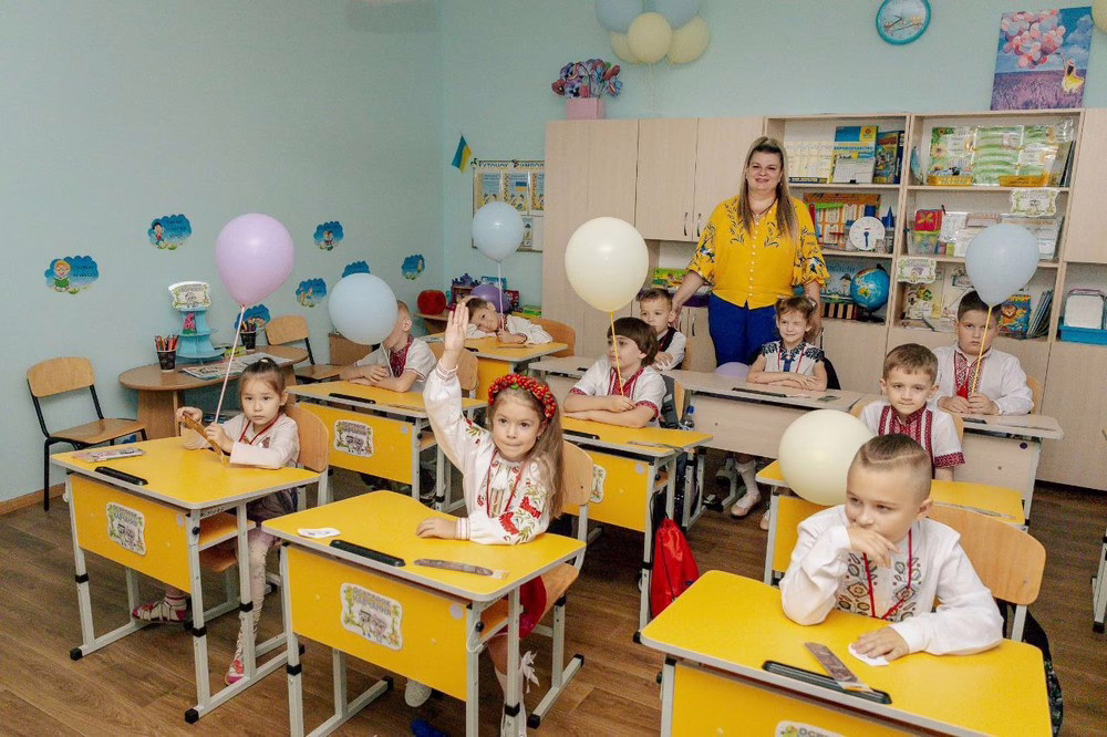 Доплати вчителям на Дніпропетровщині з 1 вересня: область отримала субвенцію, про які суми йдеться
