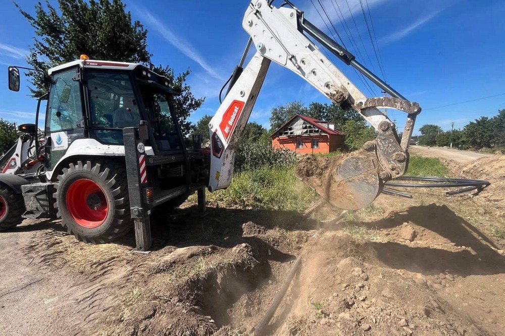 У Придніпровському на Нікопольщині замінюють водопровід