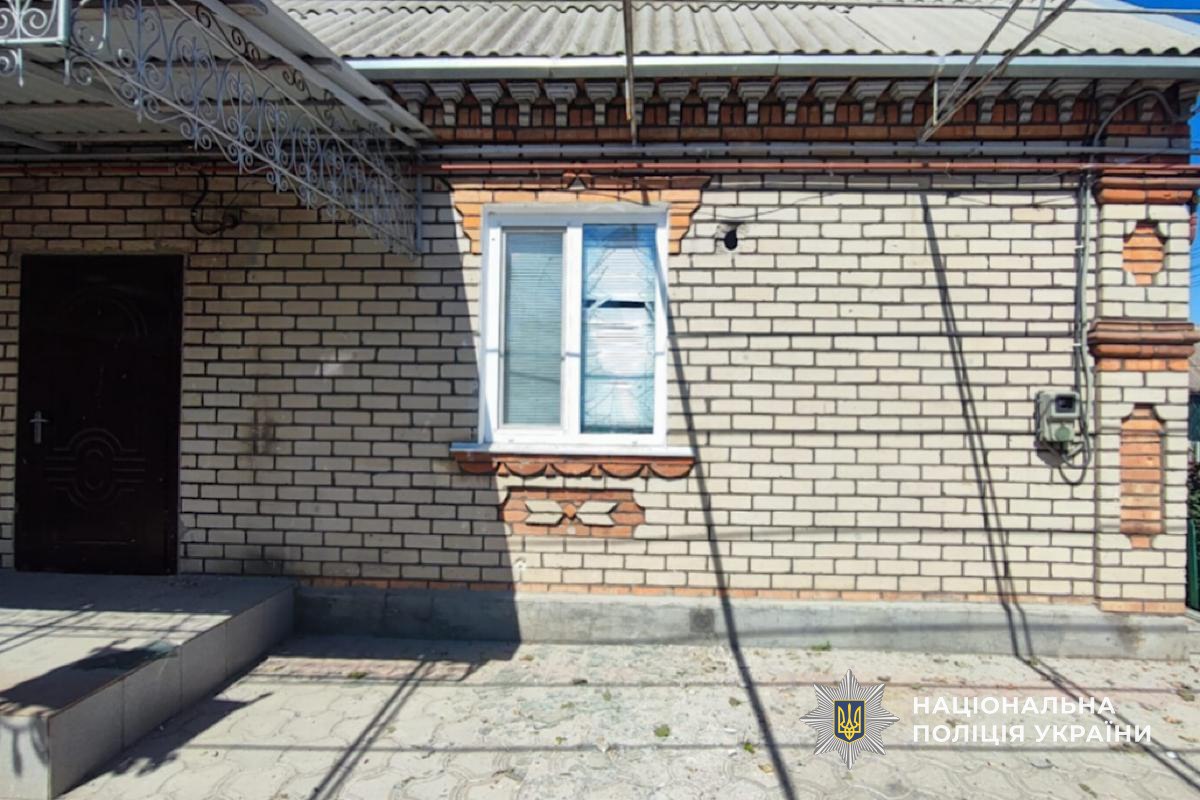 Понад 70 обстрілів Нікополя і району за добу, на Синельниківщині є поранені, багато руйнувань, сталися пожежі (фото)