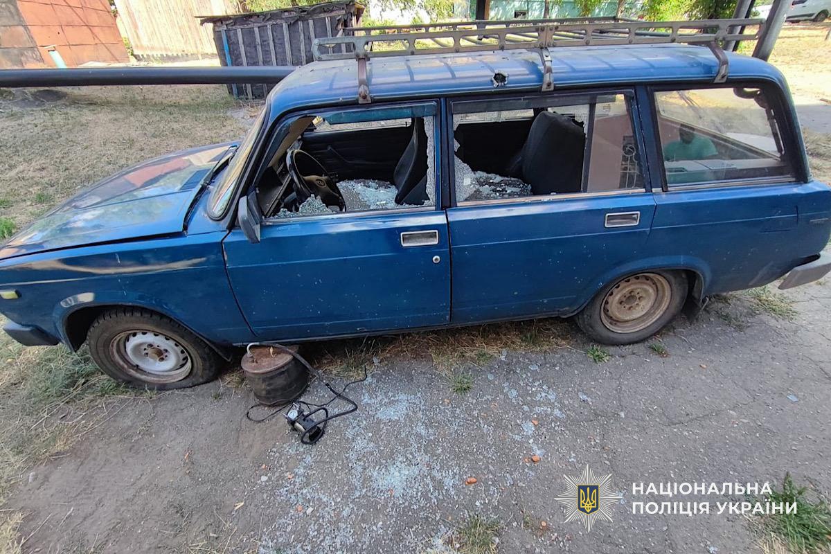 Понад 70 обстрілів Нікополя і району за добу, на Синельниківщині є поранені, багато руйнувань, сталися пожежі (фото)