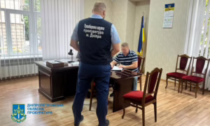 Депутат райради організував мережу підпільних гральних автоматів у Нікополі, Дніпрі, Самарі, Кам’янському і Синельниковому (фото)