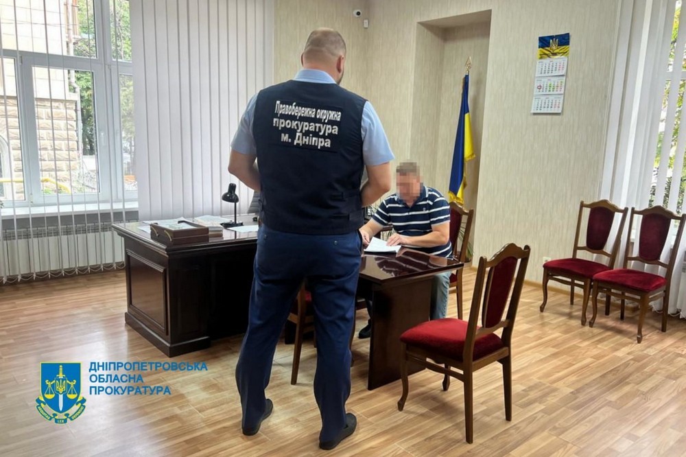 Депутат райради організував мережу підпільних гральних автоматів у Нікополі, Дніпрі, Самарі, Кам’янському і Синельниковому (фото)