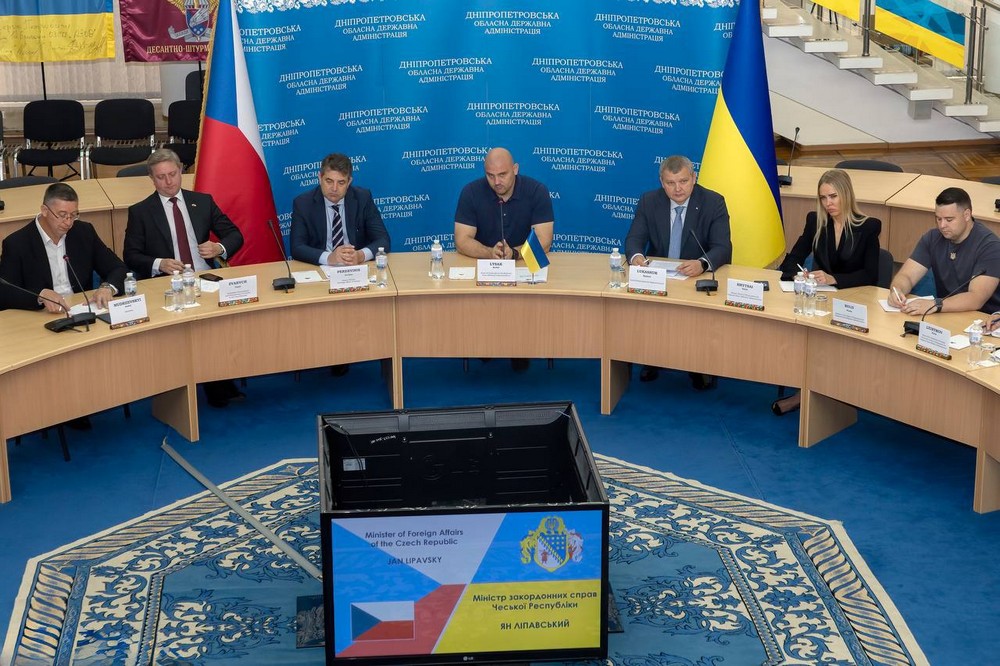 Дніпропетровщину відвідала делегація з Чехії: обіцяють допомогу Нікопольщині, Синельниківщині, Дніпру, Кривому Рогу