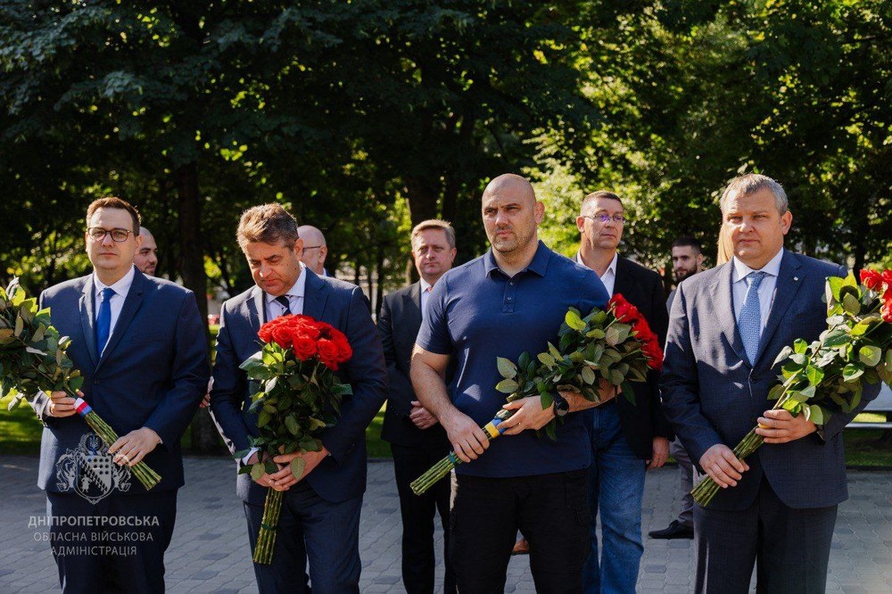Дніпропетровщину відвідала делегація з Чехії: обіцяють допомогу Нікопольщині, Синельниківщині, Дніпру, Кривому Рогу