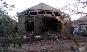 Ворог знову побив у Нікополі будинки, на Синельниківщині є поранений і руйнування (фото)