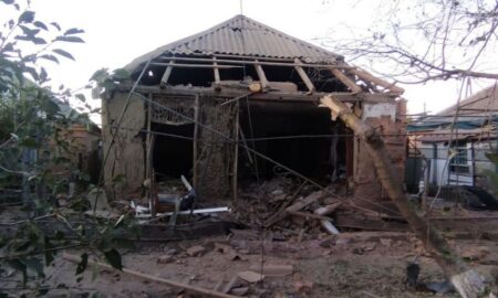 Ворог знову побив у Нікополі будинки, на Синельниківщині є поранений і руйнування (фото)
