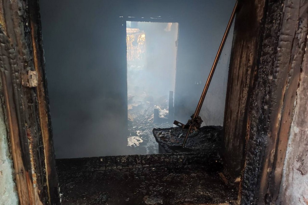 Ворог накрив Нікопольщину «Градом» і атакував дронами, тероризував Синельниківщину: горіли автівки і будинки