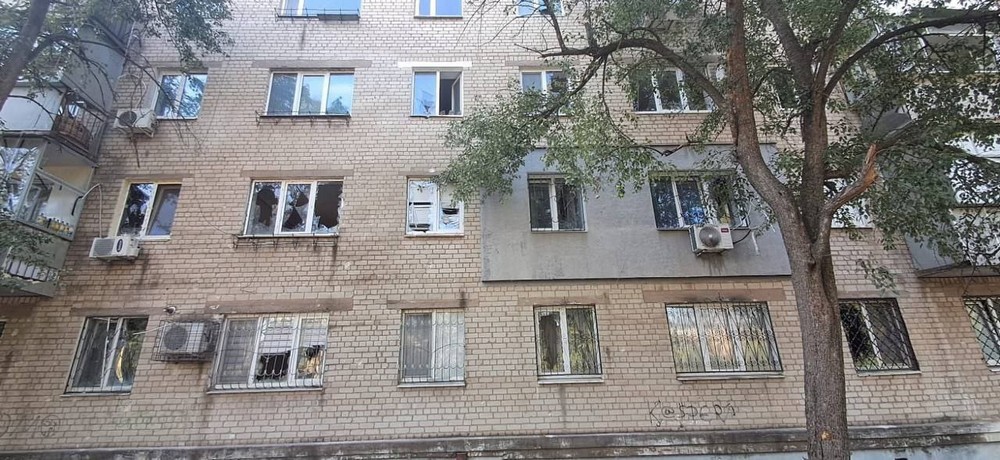 Фото наслідків обстрілів Нікополя