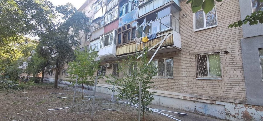 Фото наслідків обстрілів Нікополя