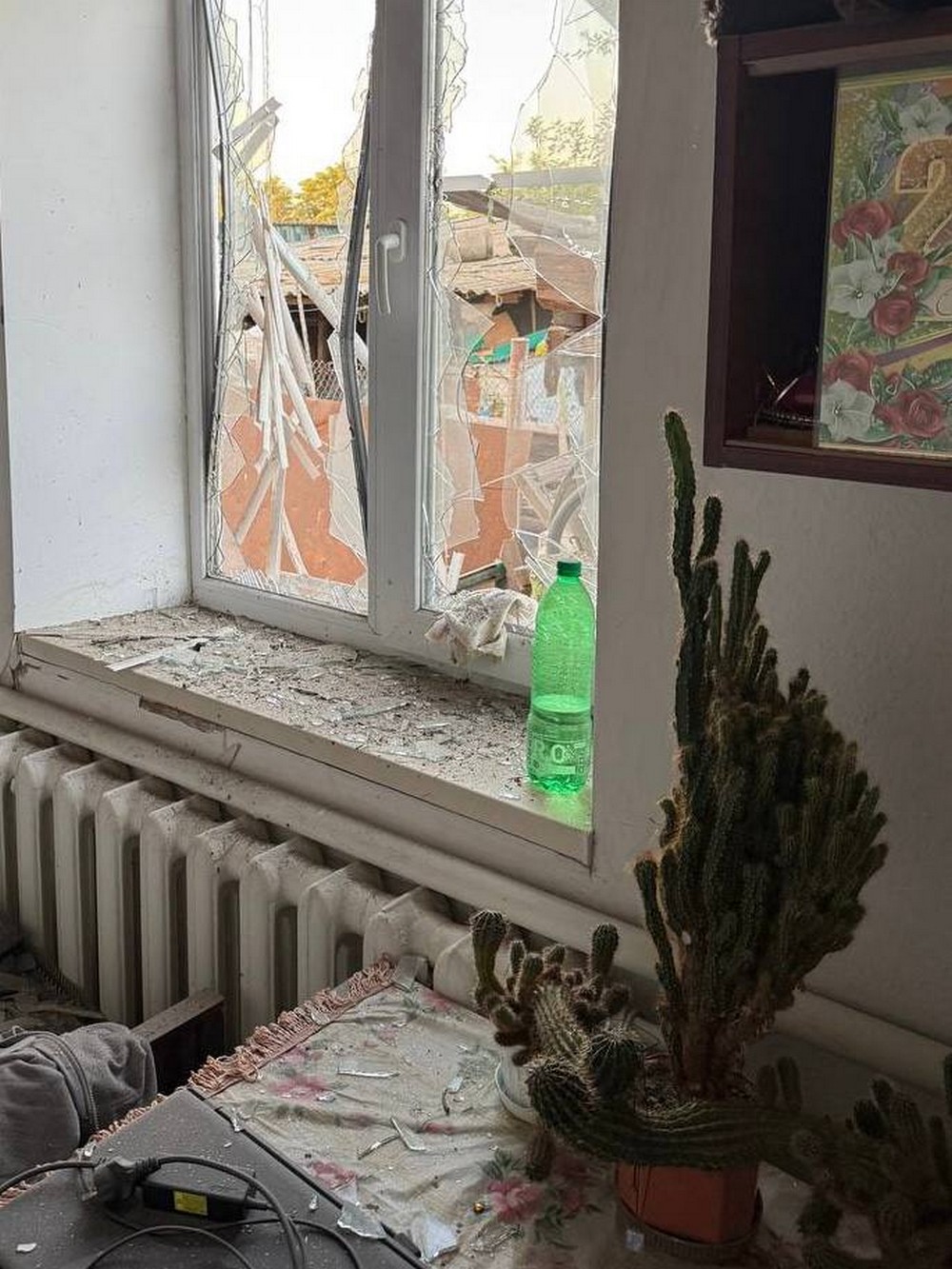 Фото наслідків обстрілів Нікополя