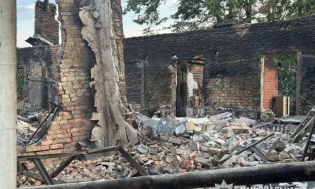 Дронами і КАБами ворог зруйнував будинки на Нікопольщині і Синельниківщині (фото)