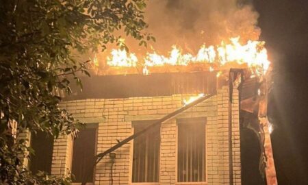 Від вечора противник атакував два райони Дніпропетровщини – Нікопольщину і Синельниківщину. Масовано атакував область БпЛА.