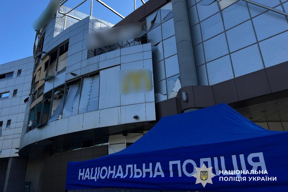 Ворог запустив по Нікополю понад 10 дронів і поранив хлопця, над областю збили 18 ракет і 20 БпЛА – багато руйнувань (фото)