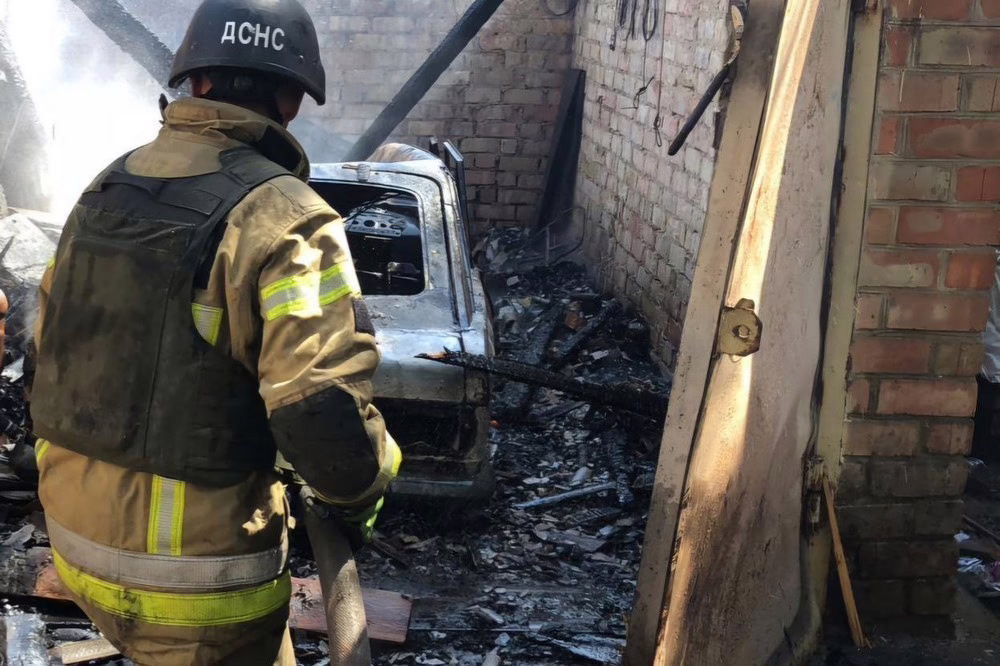 Протягом дня росіяни запускали дрони і били з артилерії. Атакували Нікополь і район. Є руйнування. Чим і де обстрілювали Нікопольщину 30 серпня, інформують моніторингові ресурси.