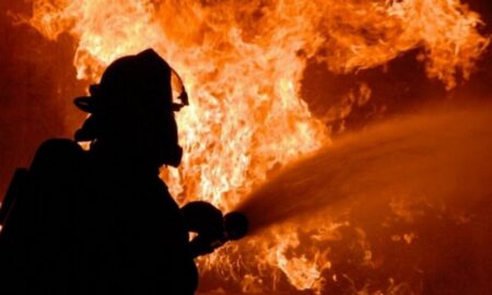 Ворог обстріляв Нікополь і атакував Синельниківщину вночі 16 серпня: виникла пожежа