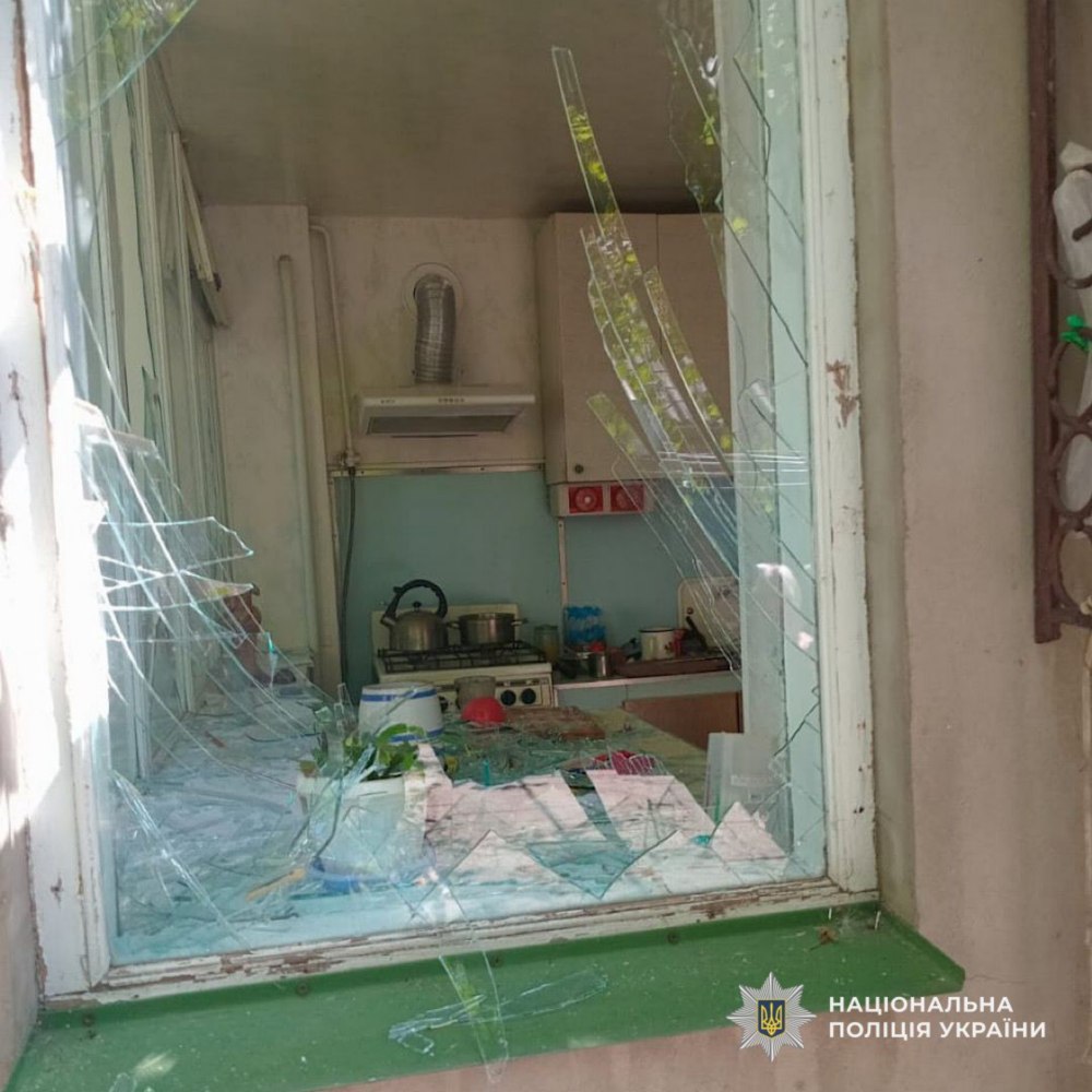 про наслідки обстрілу Нікополя, району і Синельниківщини розповіли у поліції 3