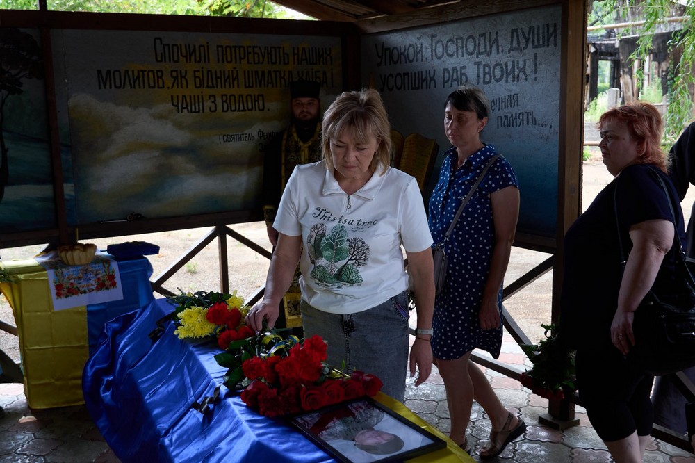 у Нікополі сьогодні провели в останню путь Захисника 7