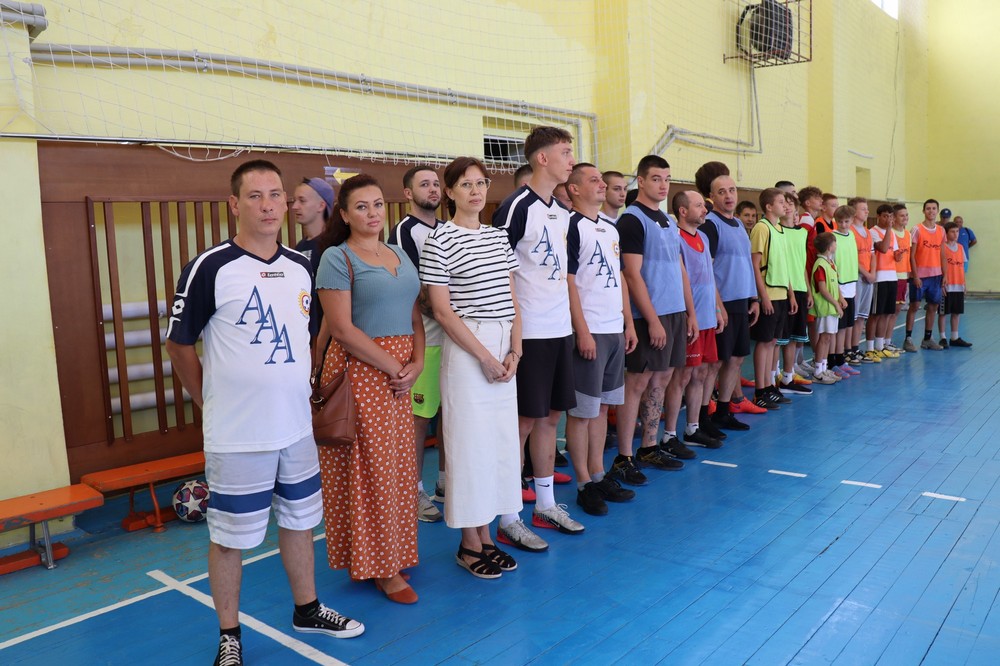 у Покрові відбулася матчева зустріч між ветеранами та юними футболістами 3