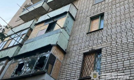 Семеро поранених у Нікополі і районі за добу: дрони полювали на людей, ворог бив і з артилерії – подробиці і фото від поліції