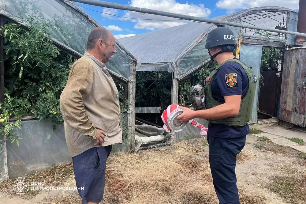 житель Нікопольщини знайшов сучасний касетний боєприпас 2