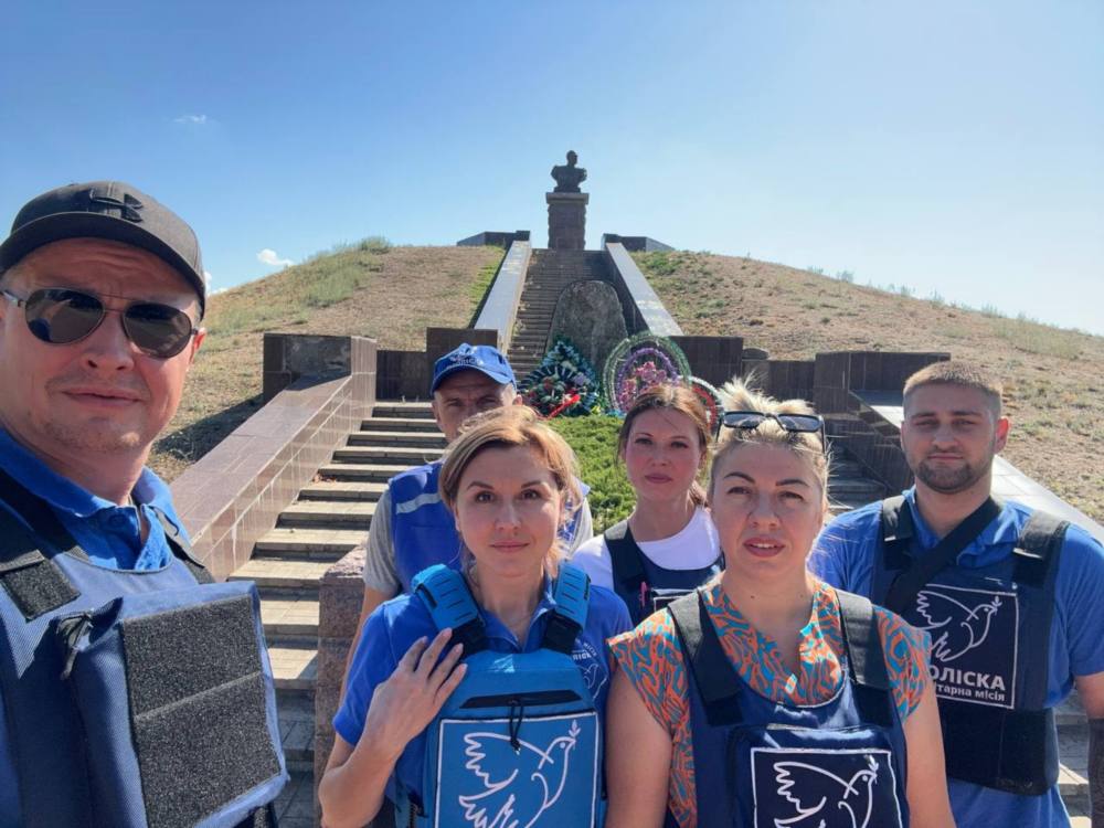 жителі прифронтового села на Нікопольщині отримали допомогу від 5