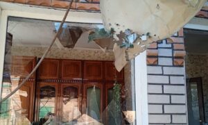 П’ятеро поранених і троє вбитих: про наслідки обстрілів Нікополя і Синельниківщини розповіли у поліції