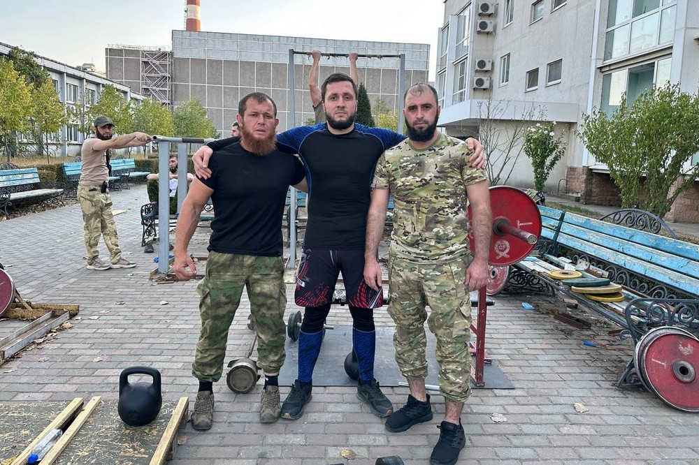 «Плавуча насосна станція потрібна, щоб цим злочинцям було, де покупатися, так Гроссі?»: з’явилися нові фото «АХМАТ» на ЗАЕС – інформація потребує поширення (фото, відео) 1 «Плавуча насосна станція потрібна, щоб цим злочинцям було, де покупатися, так Гроссі?»: з’явилися нові фото «АХМАТ» на ЗАЕС – інформація потребує поширення (фото, відео)