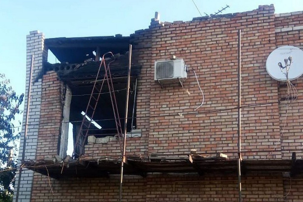 На Нікопольщині понівечено будинки, підприємства та інфраструктуру, ворог атакував також Криворіжжя і Синельниківщину – поліція (фото) 1 На Нікопольщині понівечено будинки, підприємства та інфраструктуру, ворог атакував також Криворіжжя і Синельниківщину – поліція (фото)