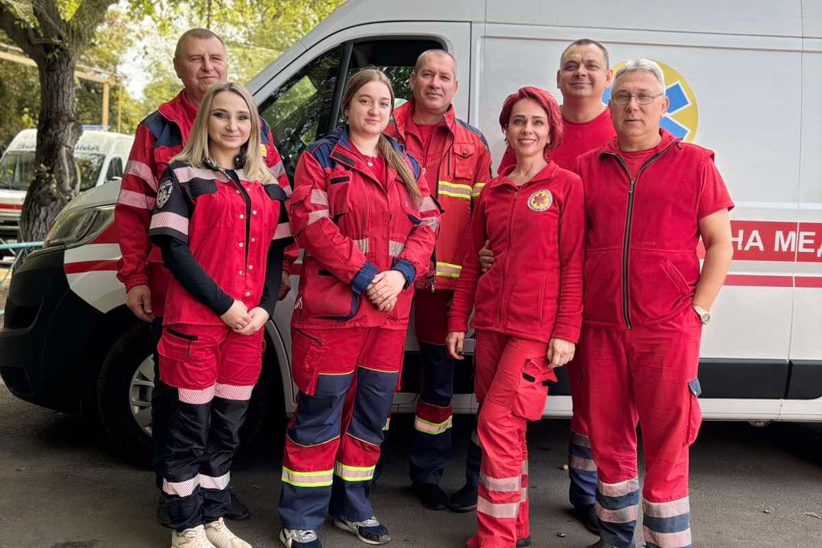 Раптово стало зле у магазині, клінічна смерть тривала 21 хвилину: у Нікополі медики врятували чоловіка, у якого зупинилося серце